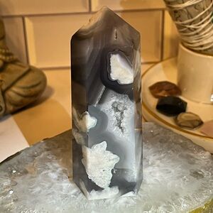 Grounding✨Protection✨Transformation - Black Flower Agate Tower